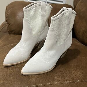 Dolce Vita Cream Ankle Boots